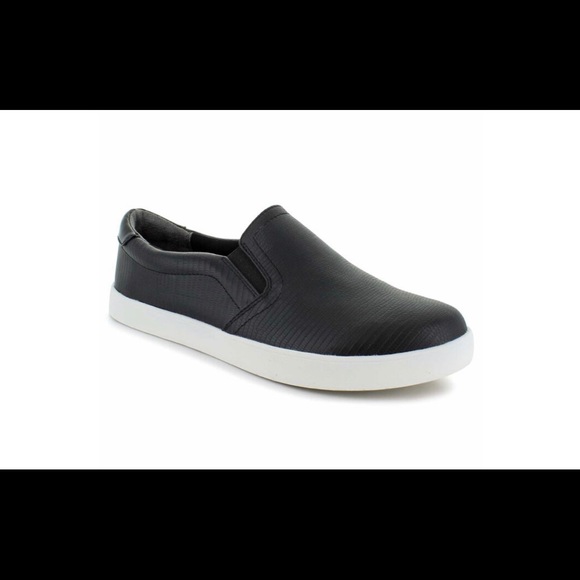 dr scholls black slip on shoes